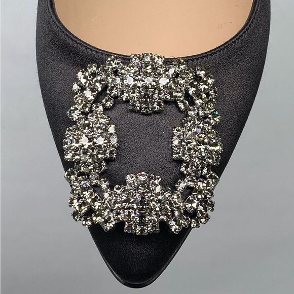 Manolo Blahnik Hangisi 105 Embellished Satin Pumps size 38 - Picture 10 of 14